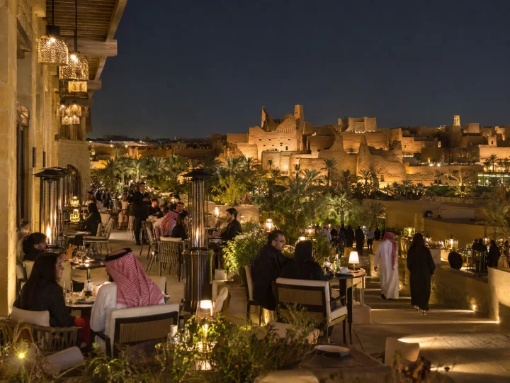 Outdoor dining at Bujairi Terrace with At-Turaif in the background